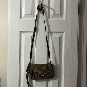 Reaction Kenneth Cole Crossbody Purse Wallet Combination Adjustable